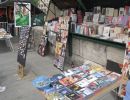 paris-seine-kiosk